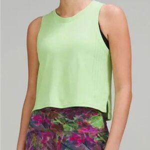 Lululemon train to be tank! Size 2!